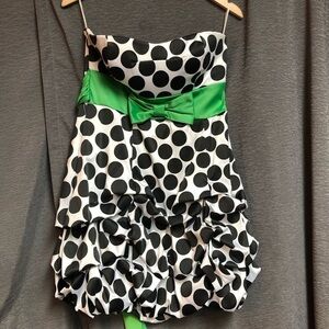 Ruby Road size 11 white satin with black large dots bubble skirt
